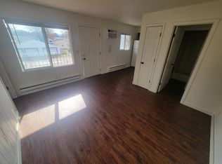1738 La Crescent St #20, La Crosse, WI 54603