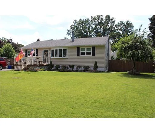 148 Blackford Ave photo 1
