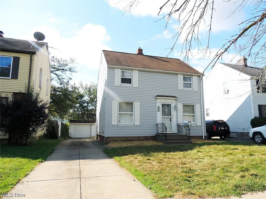 20912 Hillgrove Ave photo 1