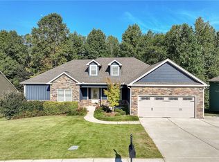 1111 Live Oak Cir, Opelika, AL 36801