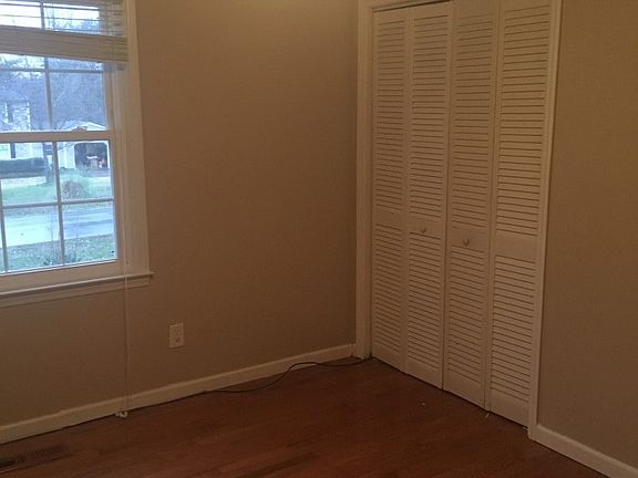 3rd image of 229 Homestead Dr