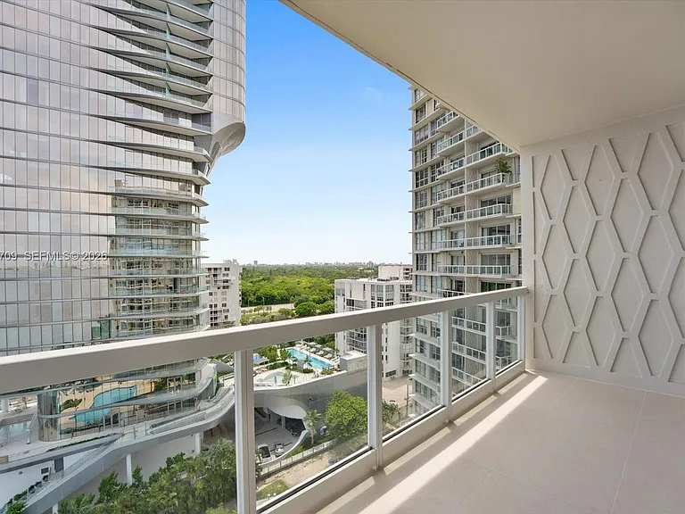 2451 Brickell Ave #14C — Photo 5