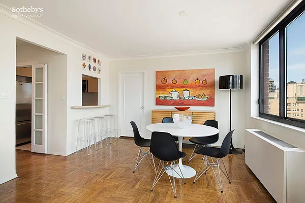Sold by Sotheby's International Realty | media 10