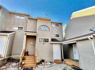 3330 Windermere Dr, Bushkill, PA 18324