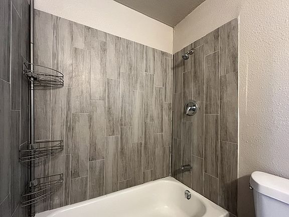4th image of 378 E Petaluma Blvd #D