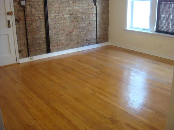 (undisclosed Address), Chicago, IL 60618