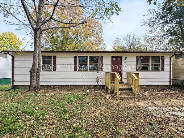 1918 Howard Ave, Fredericksburg, VA 22401