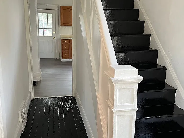 1646 Ridge Ave — Photo 7