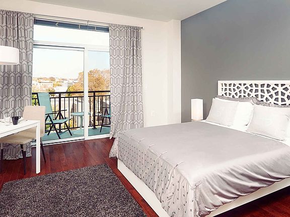 3rd image of 1215 Broadway APT 815