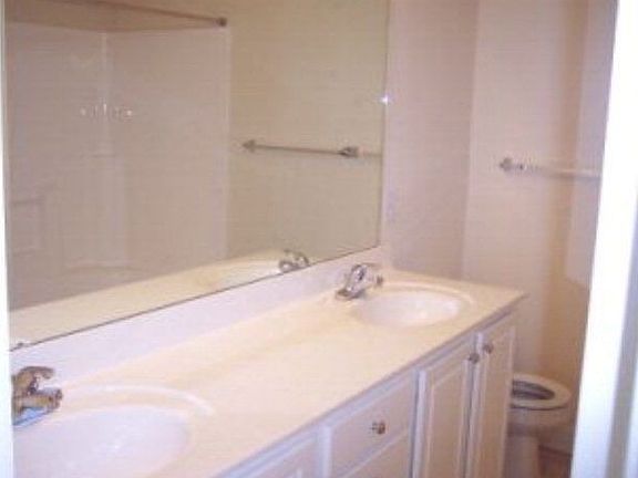 5th image of 2609 Shire Ln