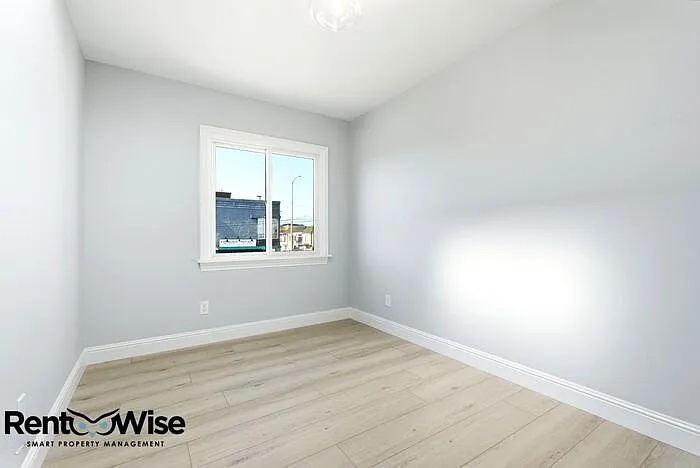 1401 39th Ave — Photo 25