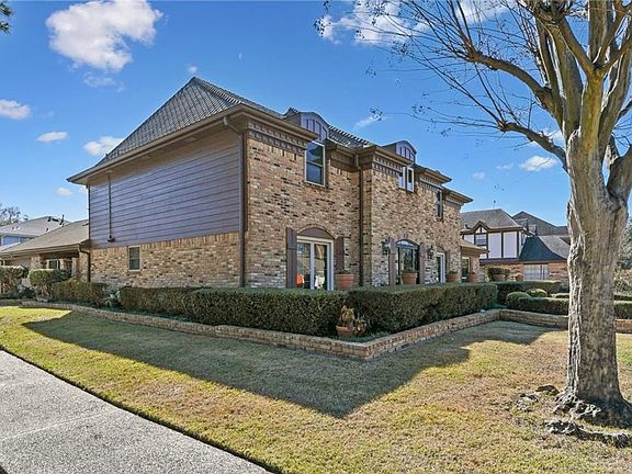 2nd image of 44 Grand Canyon Dr