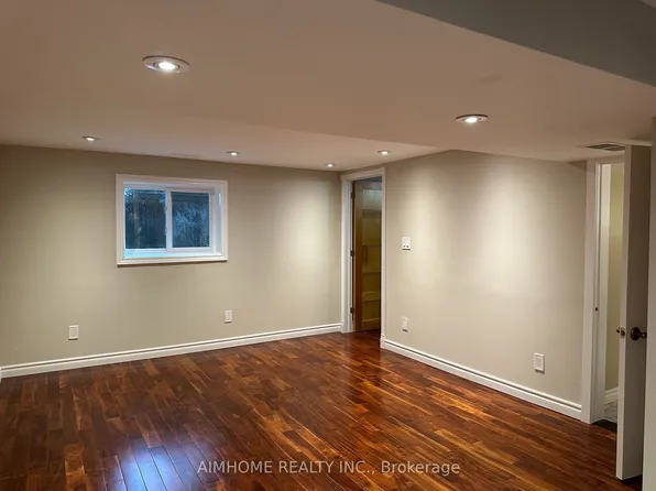 35 Royal Orchard Blvd #Basement, Markham, ON L3T 3C4