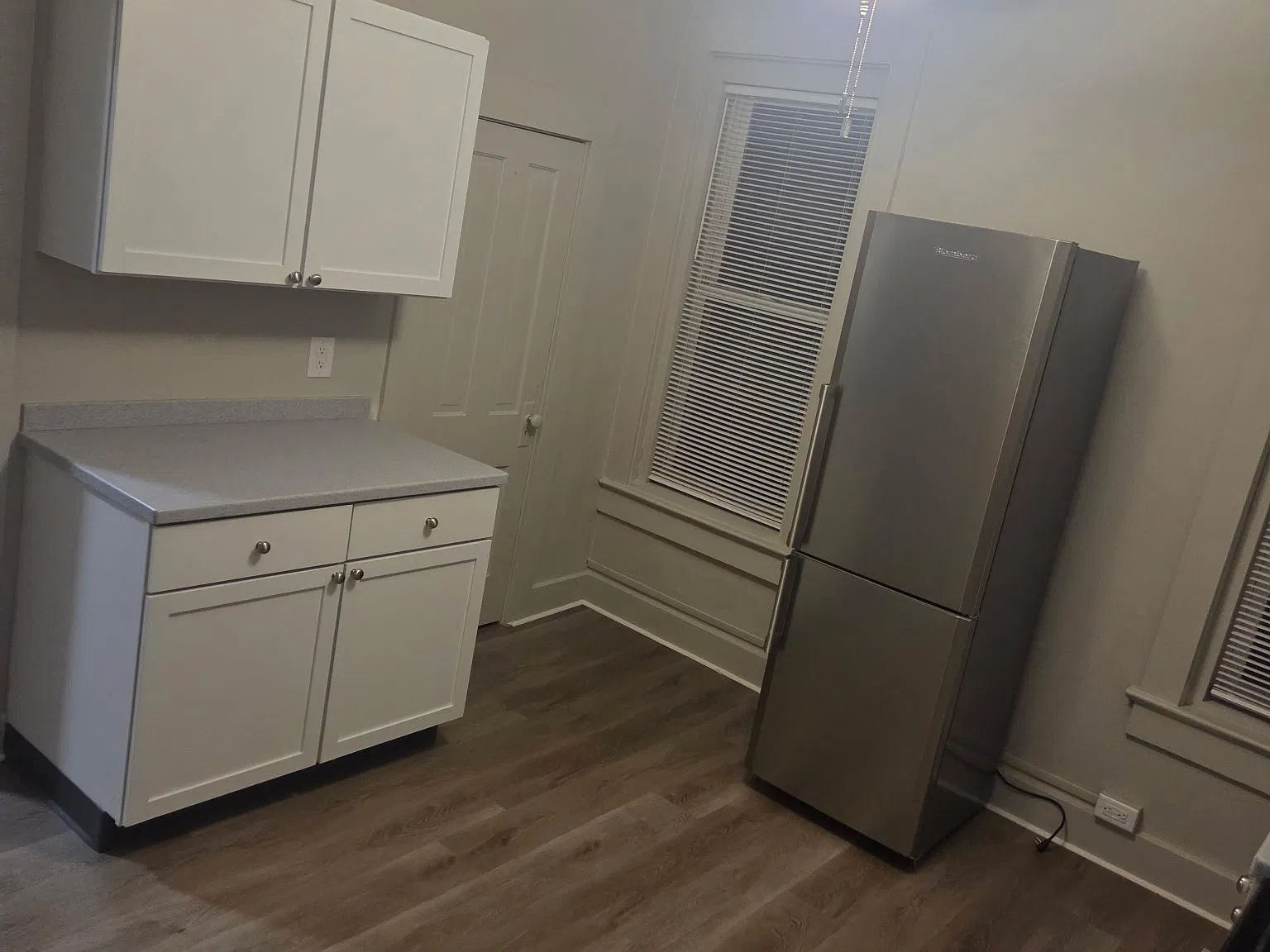 3 bed, 1000 sqft, $1,095 — Photo 4