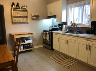 157 Ray St N #2, Hamilton, ON L8R2Y3