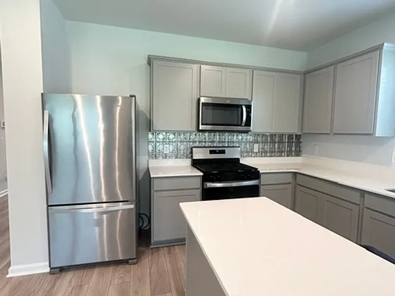 1161 Eagleston Way — Photo 4