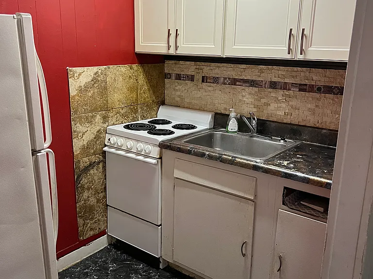 1 Jefferson St #13B — Photo 2