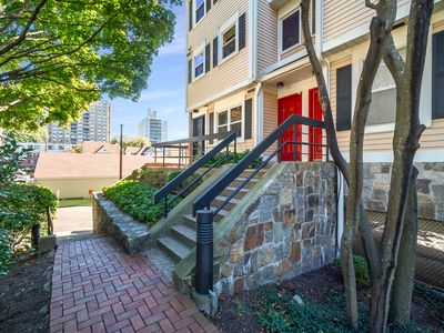 109 Highland Road #109, Stamford, CT, 06902