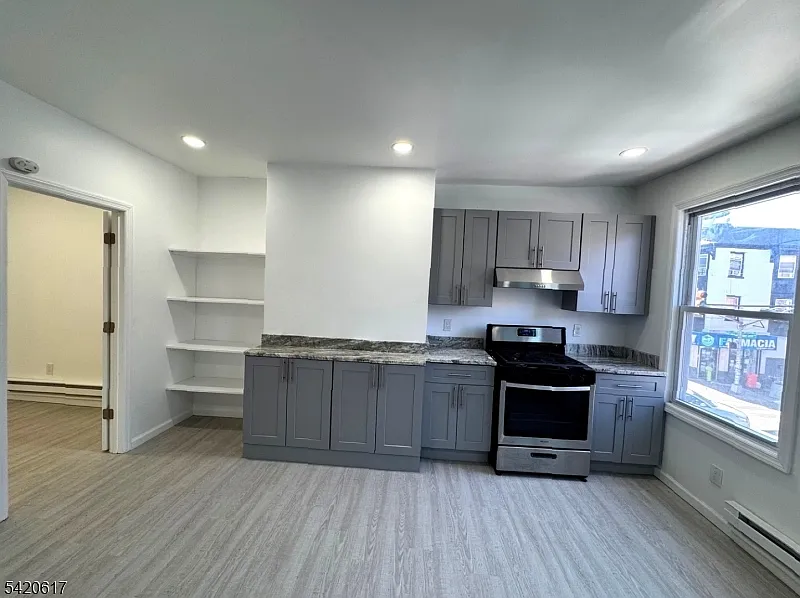 Building Photo - 76-78 Market St #1