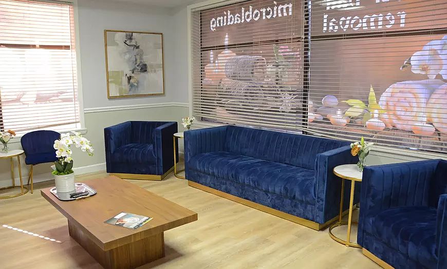 Provide your clients with a premium waiting experience in our elegantly designed lounge. Complimentary high-speed Wi-Fi and a selection of refreshments are available, ensuring your clients feel valued from the moment they arrive.