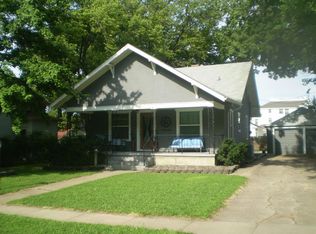 1102 N Kuney St, Abilene, KS 67410
