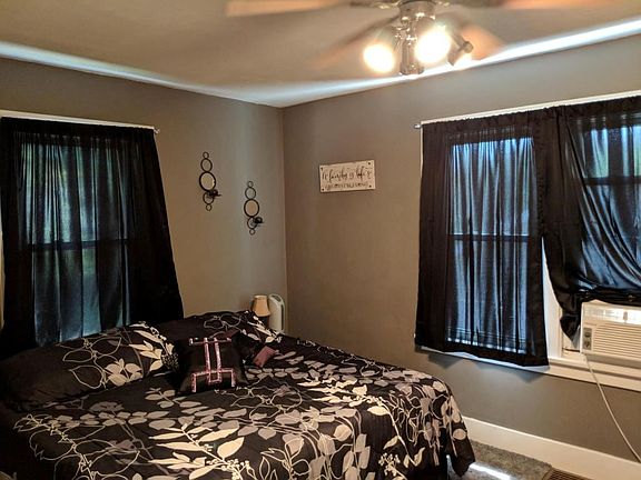 3rd image of 2516 Mulberry Ave