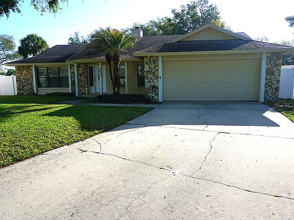 2nd image of 8603 Lago Ct