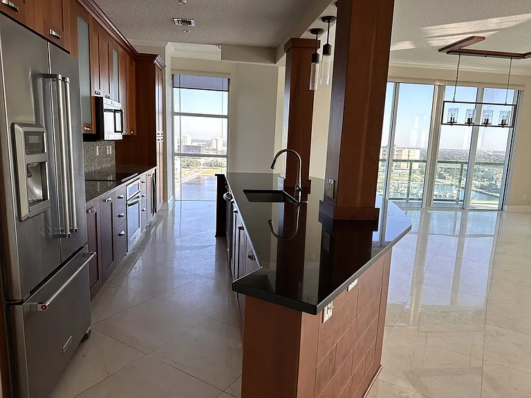 1431 Riverplace Blvd #1706 — Photo 7