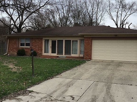 2nd image of 6095 N Victoria Dr