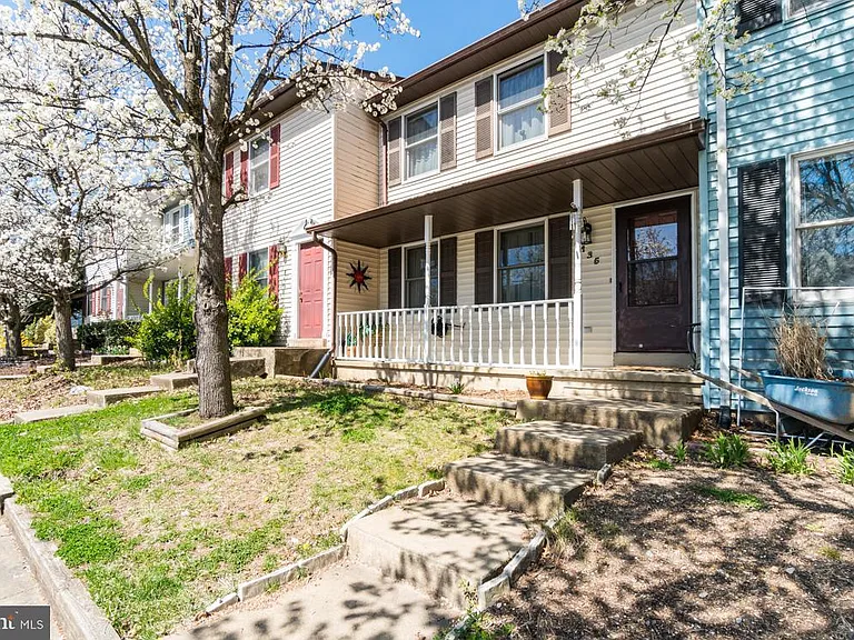 5135 Redbud Rd — Photo 1