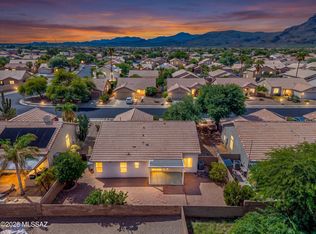 7600 W Summer Sun Ln, Tucson, AZ 85743