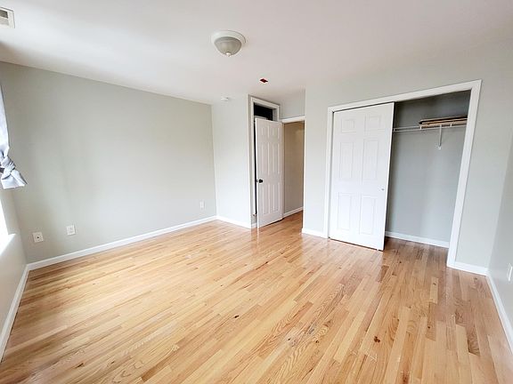4th image of 1307 E Moyamensing Ave Floor 2