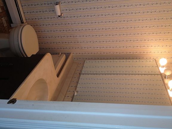 4th image of 4 Foxwood Dr APT 3