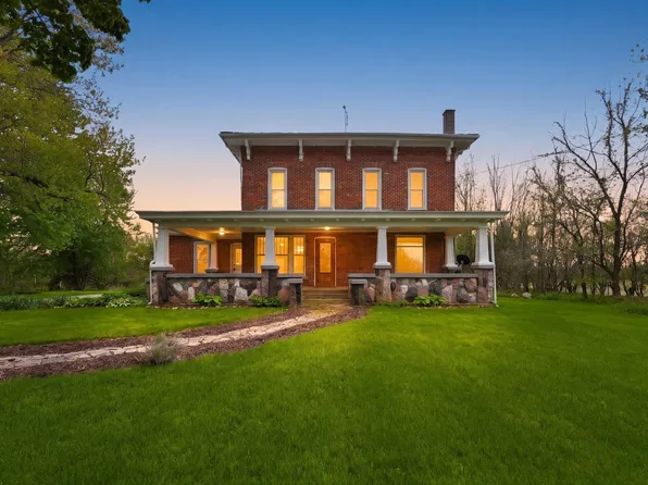 6212 E 1200 N, Wolcottville, IN 46795