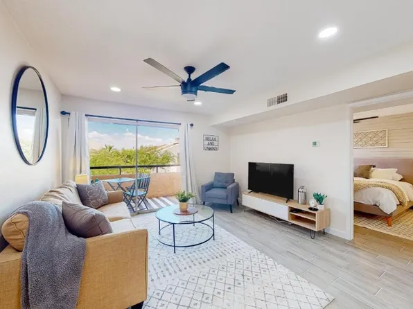 8055 E Thomas Rd, Scottsdale, AZ