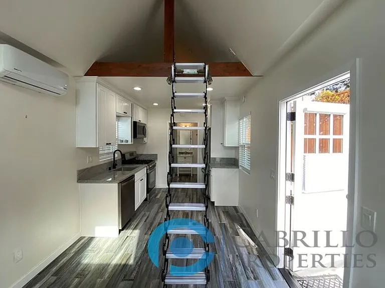 401 N Horne St — Photo 11
