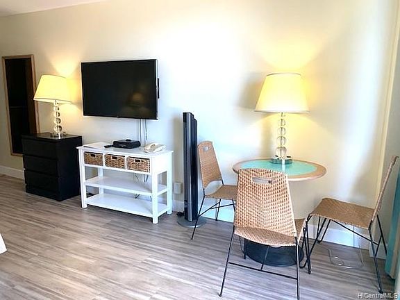 2nd image of 1850 Ala Moana Blvd #916
