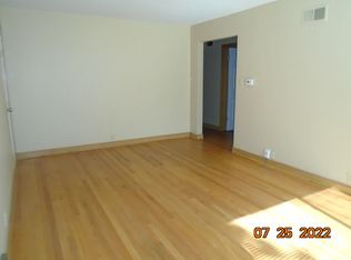 2675 N 63rd St APT 3, Milwaukee, WI 53213