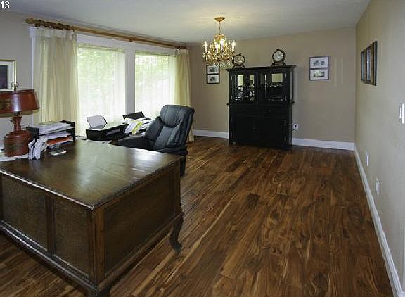 3rd image of 10503 NE 33rd Ave