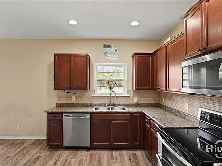 966 Mustang Ln NE — Photo 10