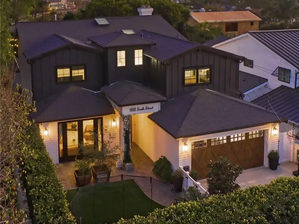 1852 6th St, Manhattan Beach, CA 90266