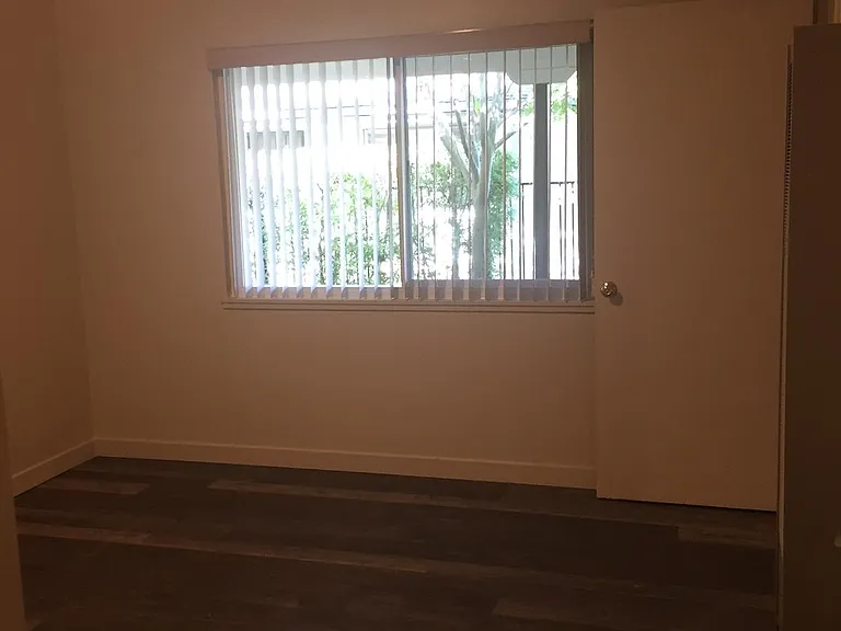 525 Carpenter St #525 — Photo 3