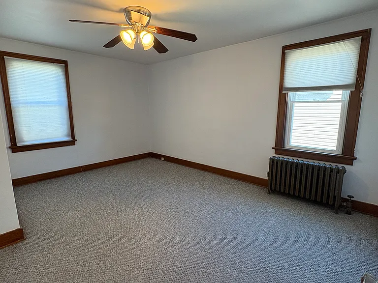 110 Knox Ave #2 — Photo 6