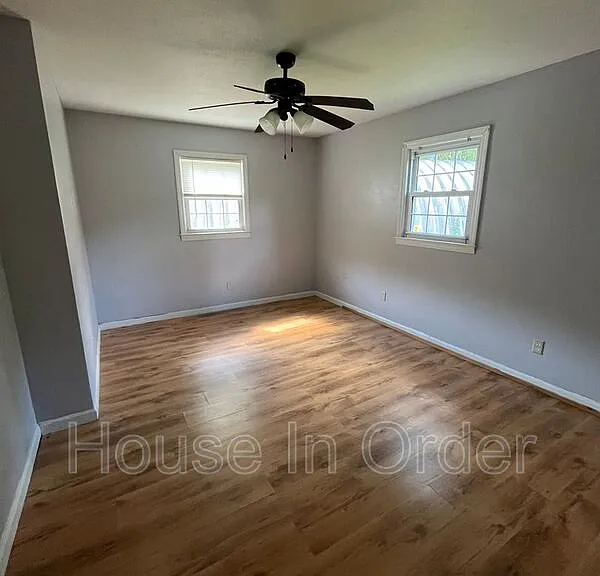 54 Cottage Dr #A — Photo 10