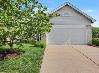 299 Arbor Place Ln, Valley Park, MO 63088