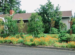 529 SE 2nd St, Newport, OR 97365