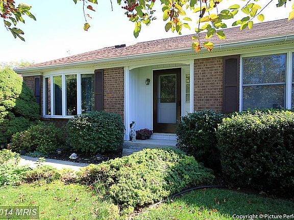 3rd image of 13625 Daisy Cir