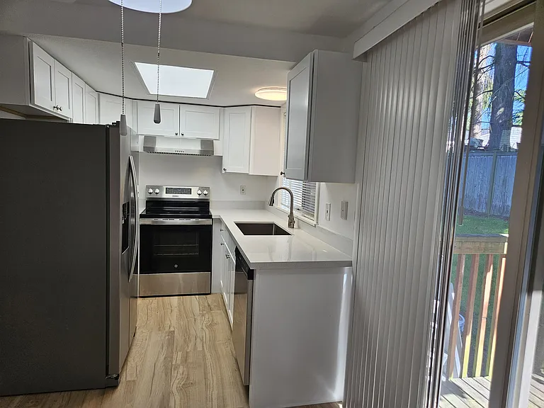 5008 Graham Way #D — Photo 11