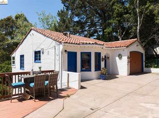 6067 Aspinwall Rd, Oakland, CA 94611