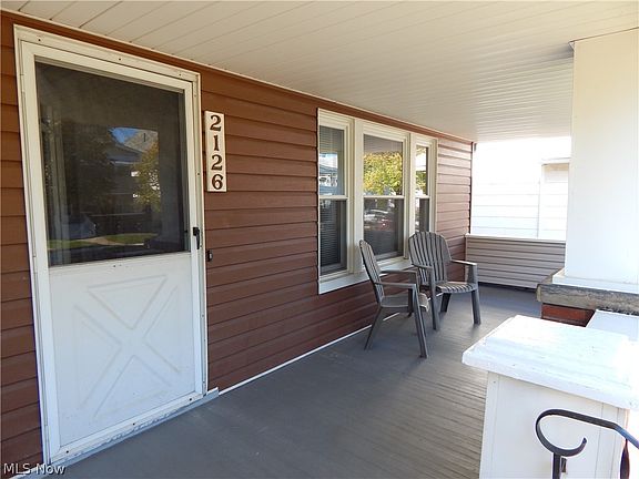 3rd image of 2126-2128 Lewis Dr